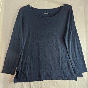 J. Jill Fit Stepped Hem Boat Neck Top Size L Tee Long Sleeve Dark Blue Pullover